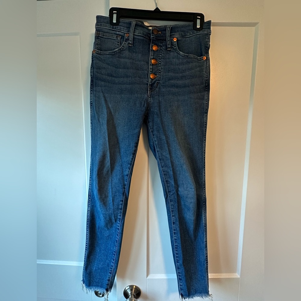 Madewell jeans size 28P blue 10” high rise skinny with magic pockets jeans.